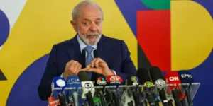 ‘Se cobrar 50% da gente, nós cobramos 50% dele’, diz Lula sobre tarifaço de Trump
