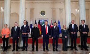 Trump diz acreditar em desfecho para guerra na Ucrânia, mas Zelensky e Europa querem garantia de segurança da Rússia