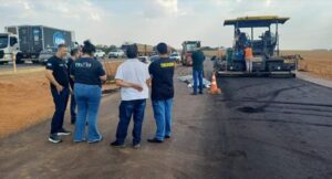 Três trabalhadores morrem após serem atropelados por rolo compressor em obras na BR-163 em MT