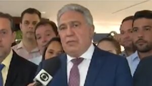 Laurez Moreira assume governo do TO após afastamento de Wanderlei por suspeita de corrupção