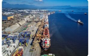 Tarifaço derruba exportações para os EUA em agosto, e déficit é o maior do ano