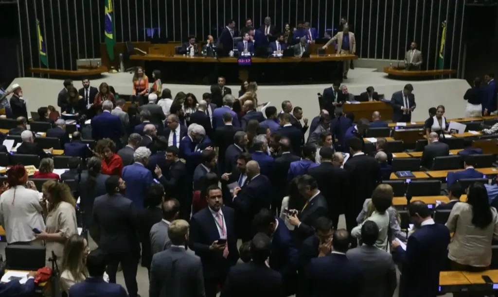 Isenção do IR vai beneficiar 15 milhões, enquanto 150 mil de alta renda pagam a diferença