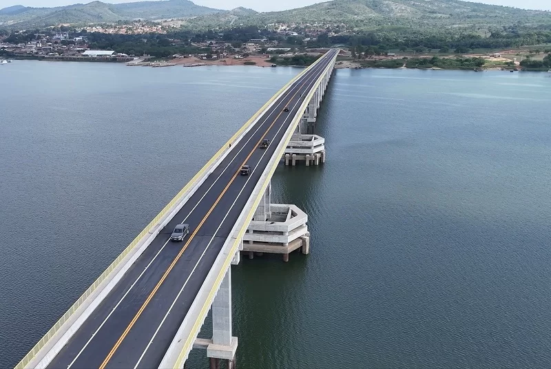 Ponte do rio Araguaia foi inaugurada sem iluminação e com cabeceira provisória