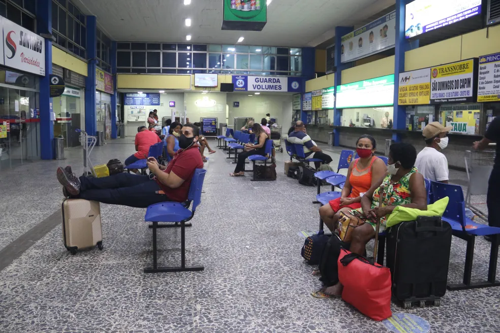 Passagens de ônibus ficam até 15% mais caras no Réveillon no Pará