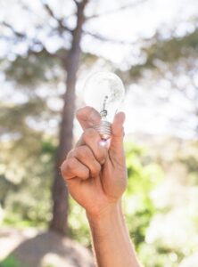 Economia na conta de energia: fevereiro segue com bandeira verde