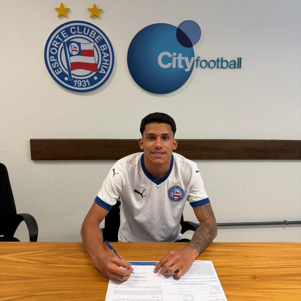 Redencense Fred é contratado pelo Bahia