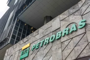 Petrobras descarta risco de desabastecimento, mas preços dos combustíveis podem subir