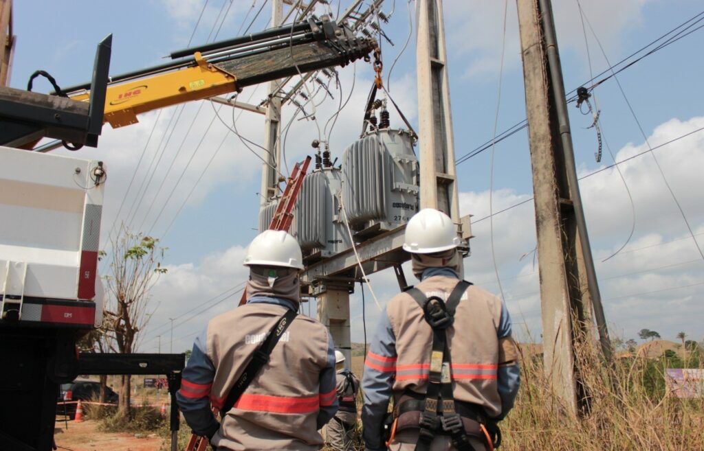 Manutenções e obras programadas reforçam sistema elétrico em municípios do sudeste paraense