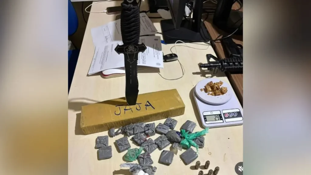 Denúncia de agressão termina em apreensão de drogas em Redenção