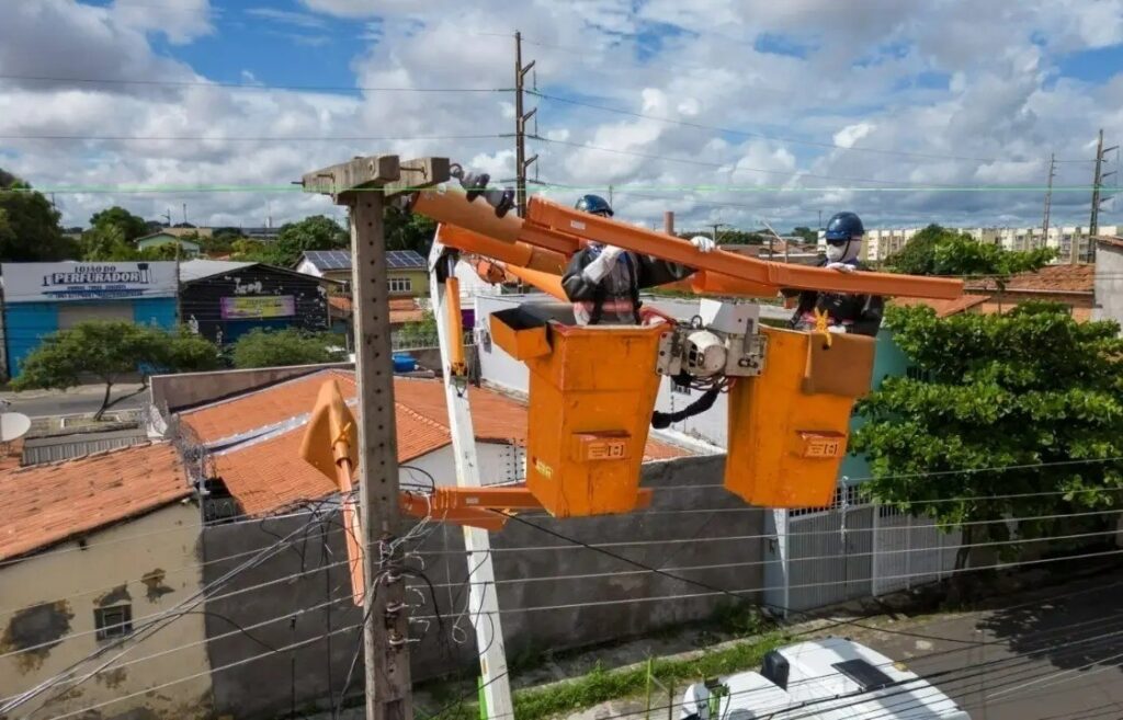 Área rural de Santana do Araguaia recebe ações de melhoria na rede elétrica nesta quarta-feira (20)