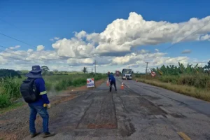 Após cerca de 3 meses de estiagem o governo do Pará inicia recuperação da PA 279