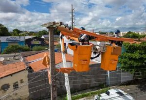 Redenção recebe melhorias na rede elétrica para reforçar a qualidade do fornecimento de energia