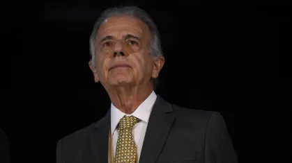 Defesa dos EUA propõe parceria contra o narcotráfico ao Brasil