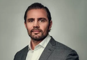 Vorcaro cita R$ 30 milhões a filme de Lula, diz revista