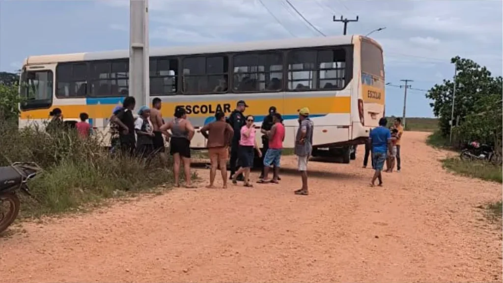 Colisão com ônibus mata jovem e deixa irmã ferida na zona rural de Marabá